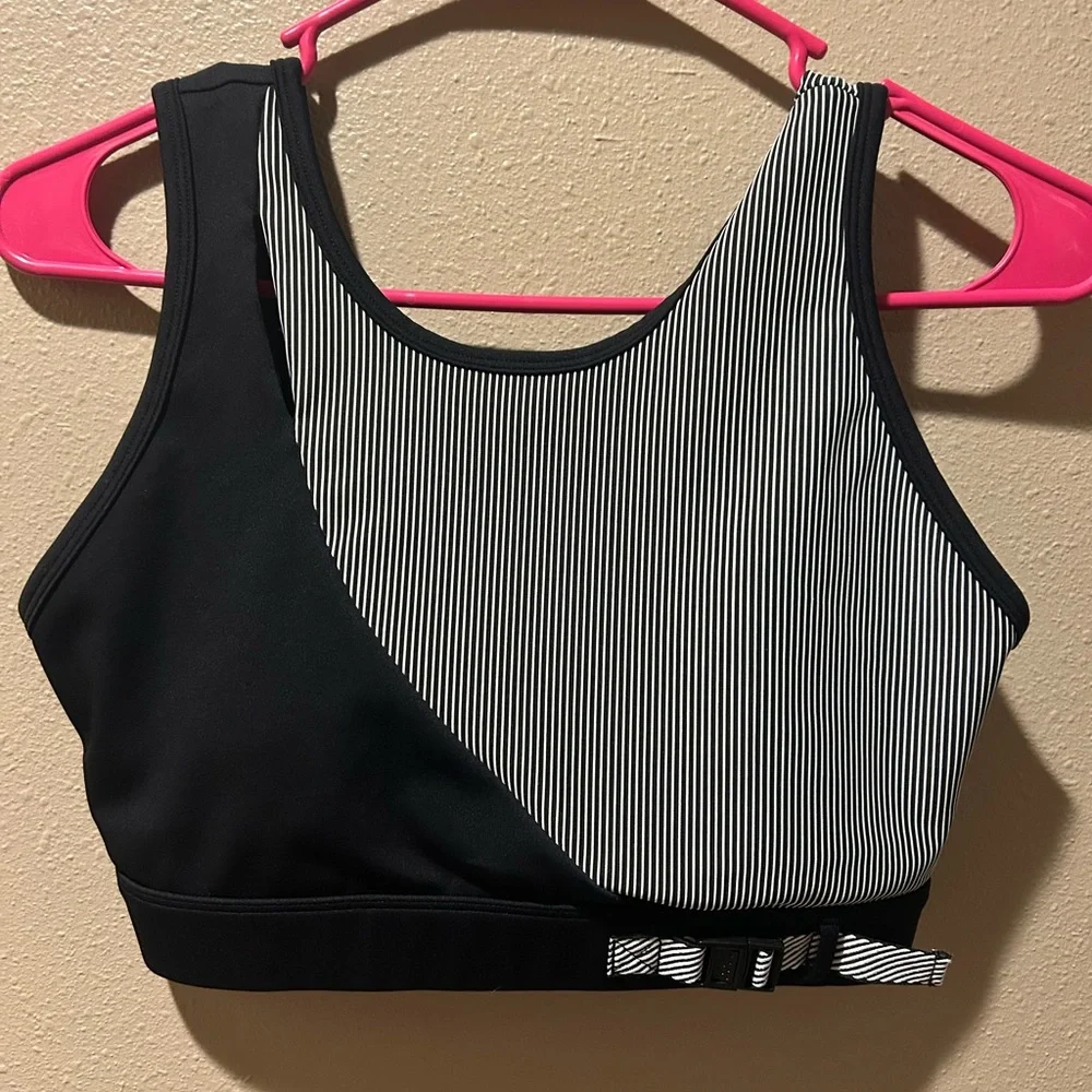 NWOT ZYIA Sports Bra